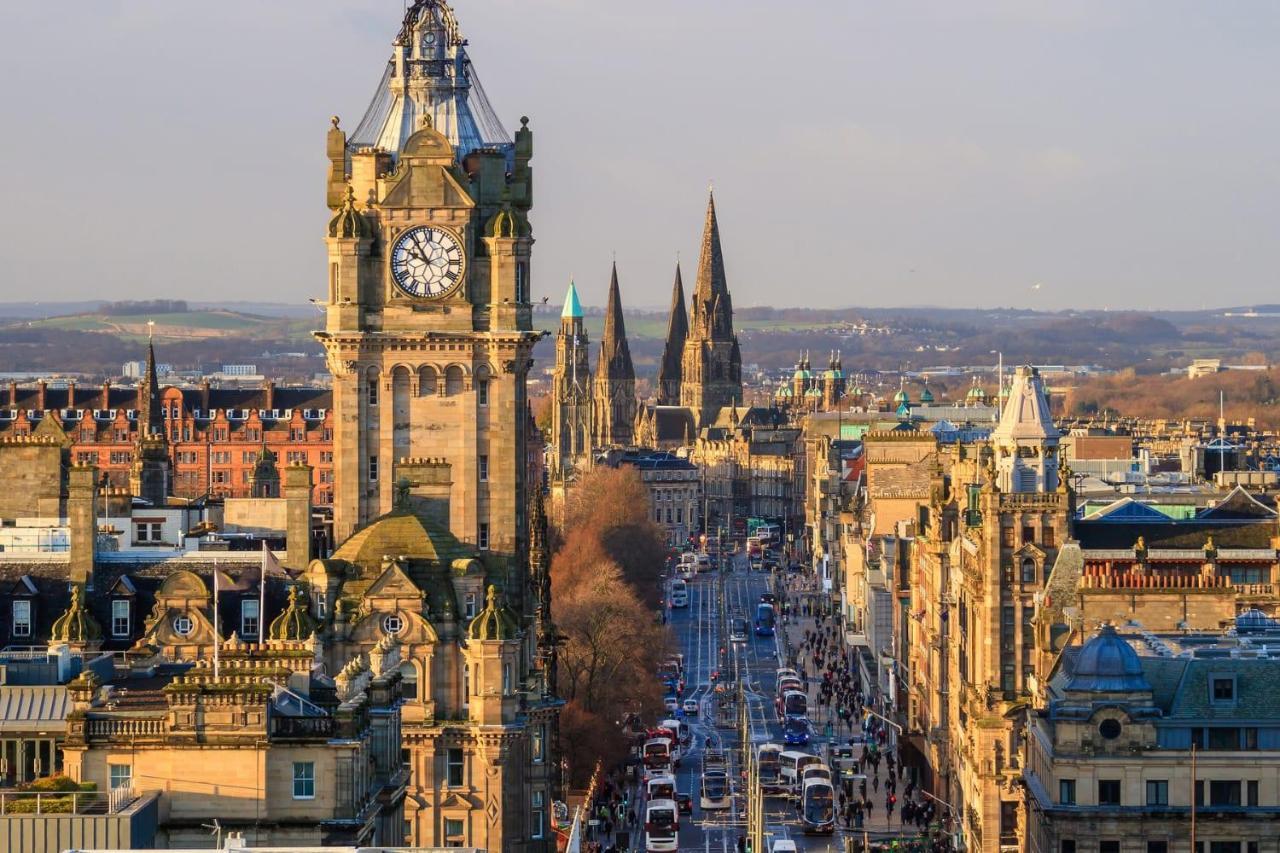 Spacious City Centre Family Room Edinburgh Dış mekan fotoğraf