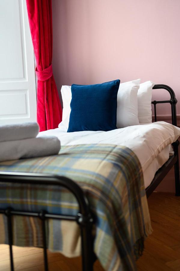 Spacious City Centre Family Room Edinburgh Dış mekan fotoğraf